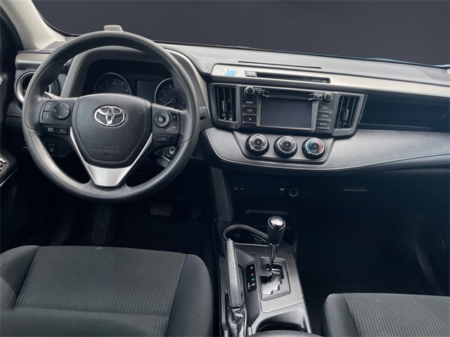 Vehicle image 13 of 15
