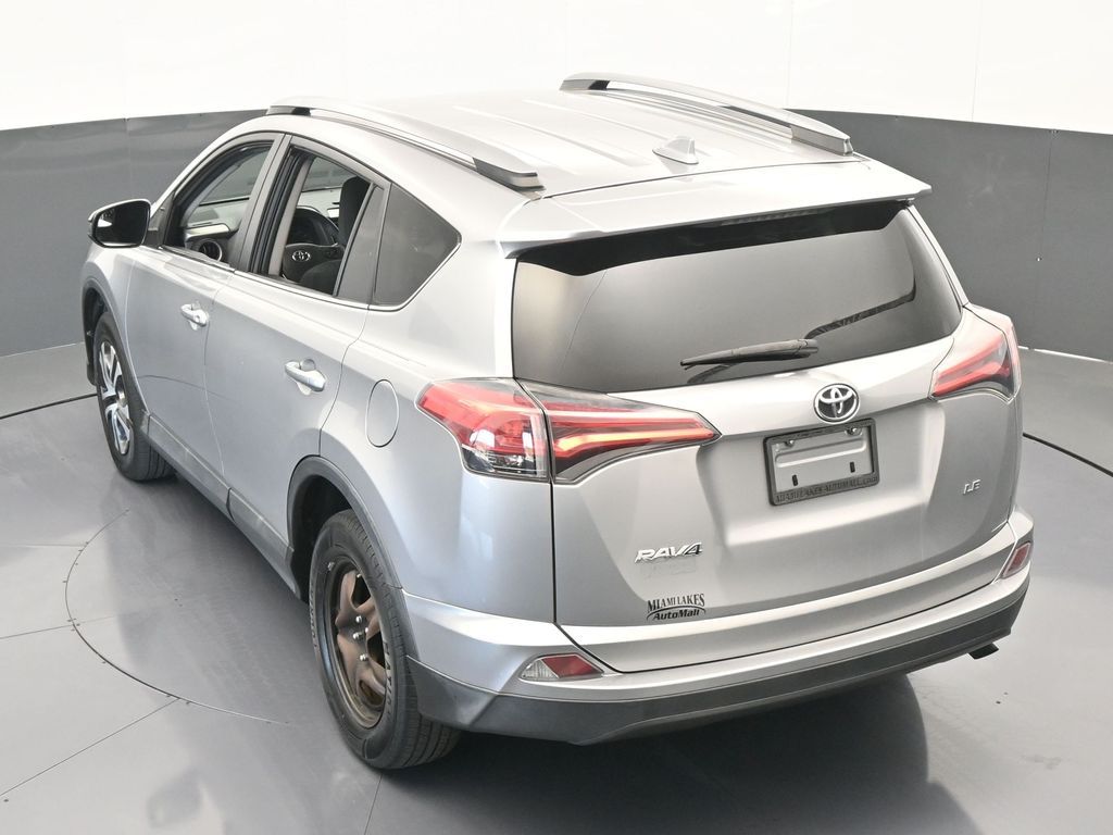 Vehicle image 16 of 61