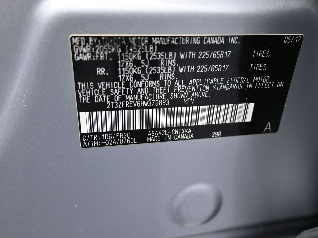 Vehicle image 36 of 61