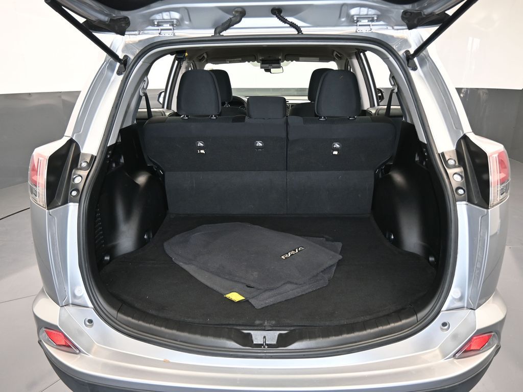 Vehicle image 53 of 61