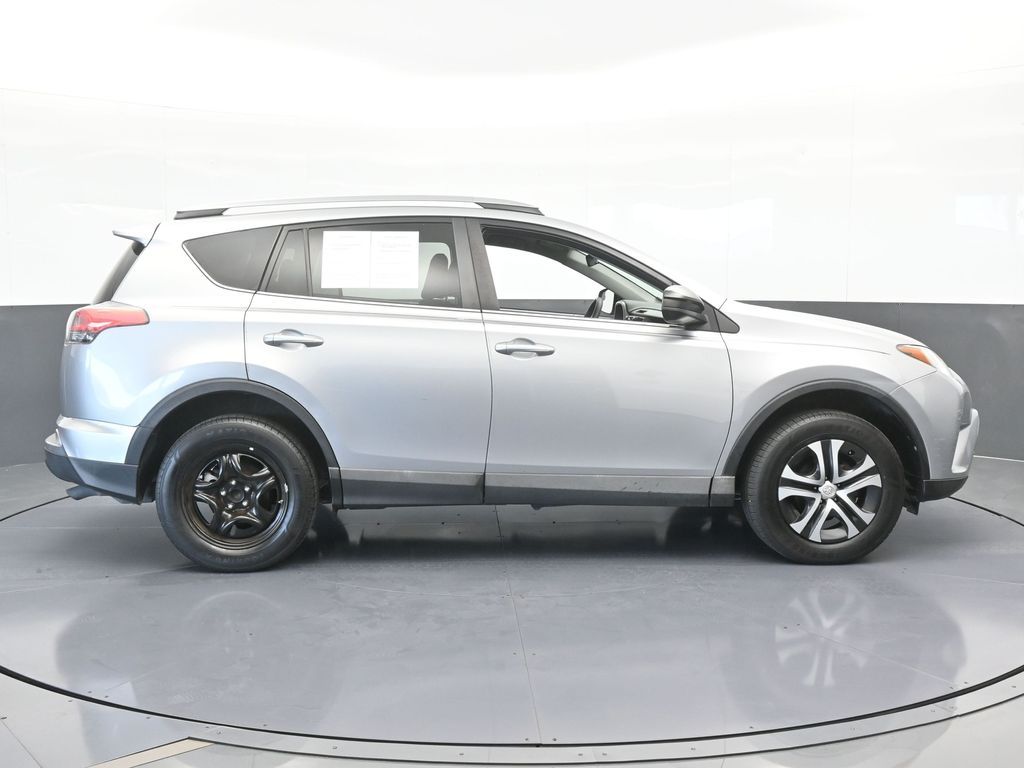 Vehicle image 5 of 61