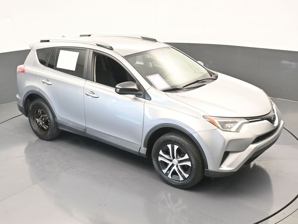 Vehicle image 4 of 61