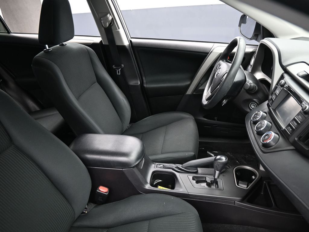 Vehicle image 58 of 61