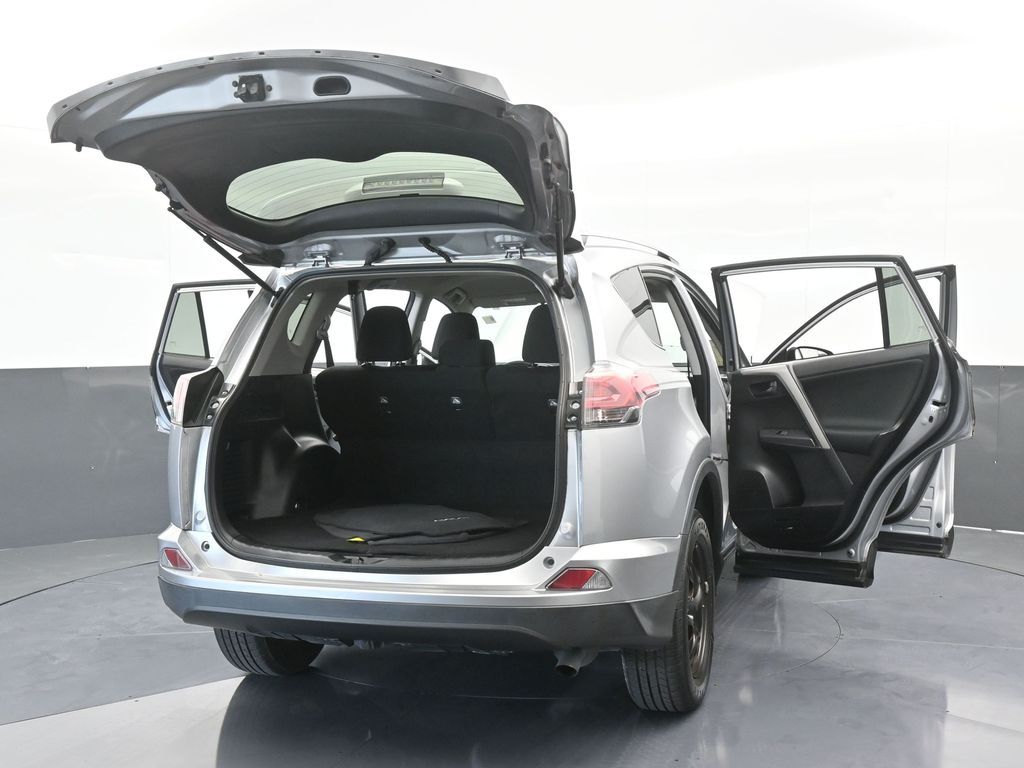 Vehicle image 60 of 61