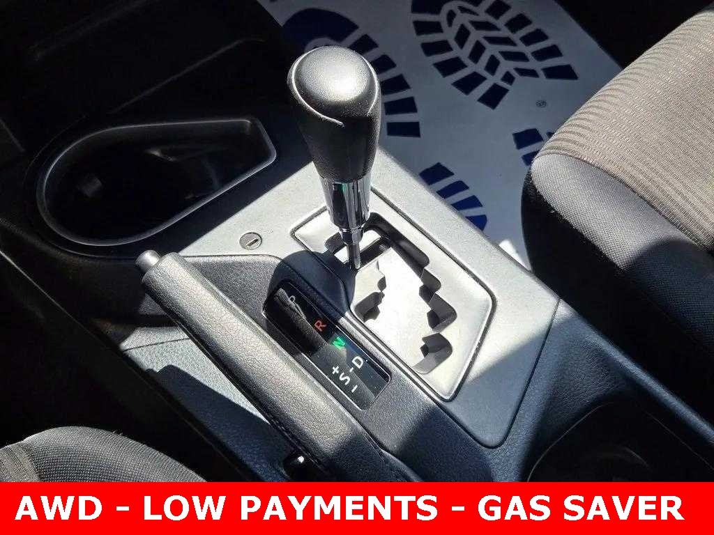 Vehicle image 23 of 33
