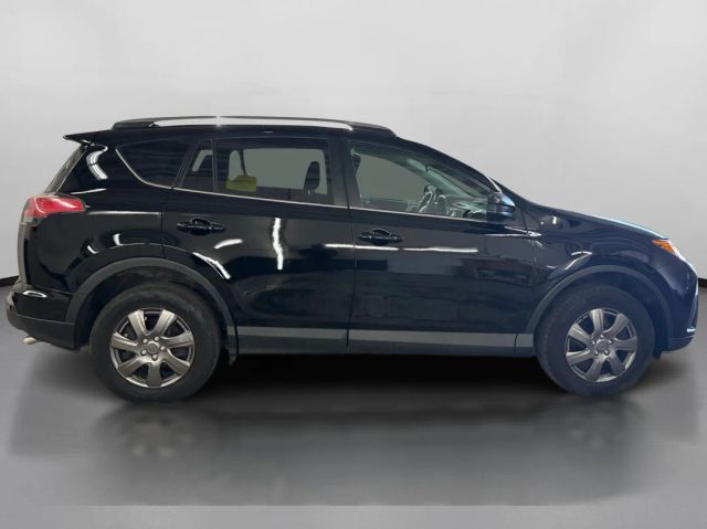 Vehicle image 6 of 43