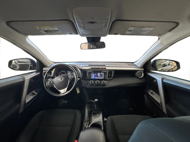 Vehicle image 19 of 43