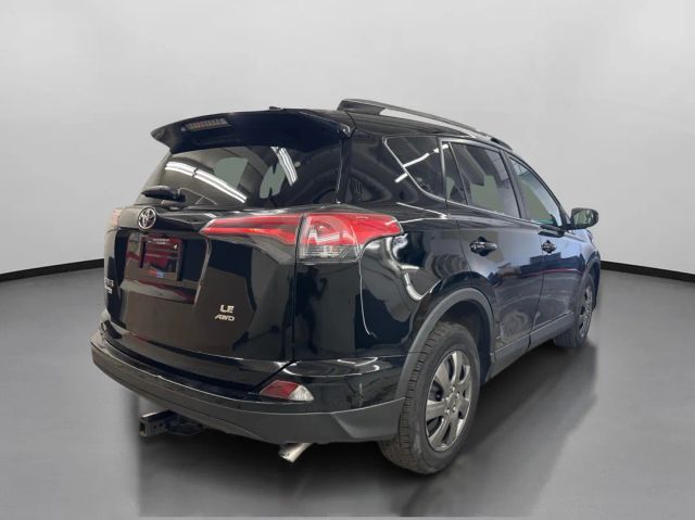 Vehicle image 7 of 43
