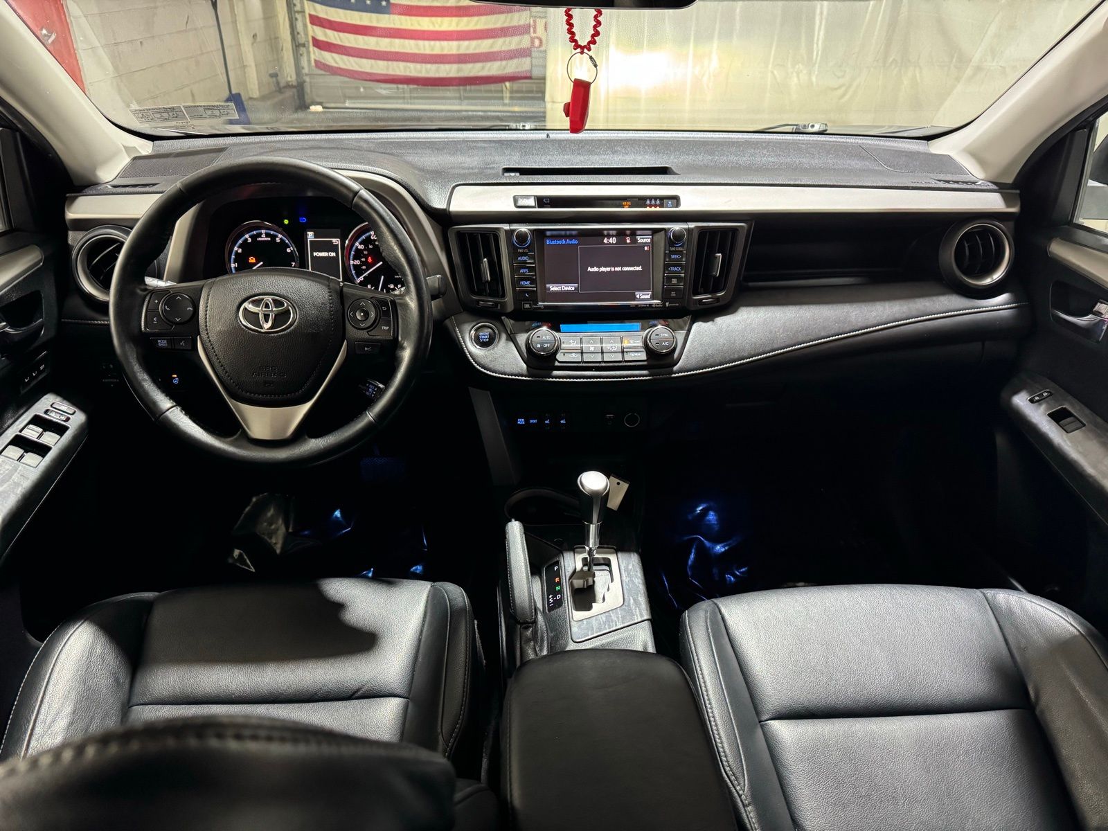 Vehicle image 16 of 28