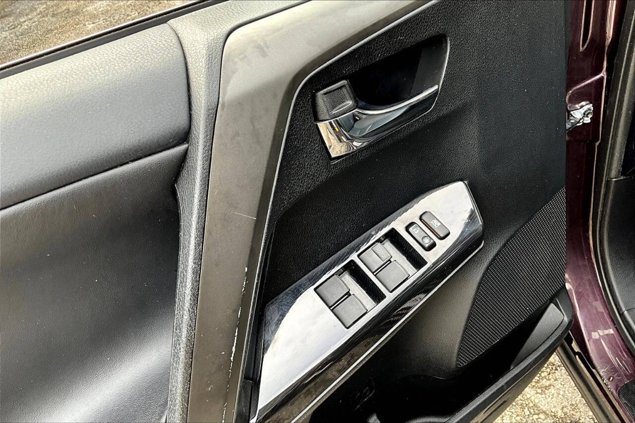Vehicle image 32 of 32