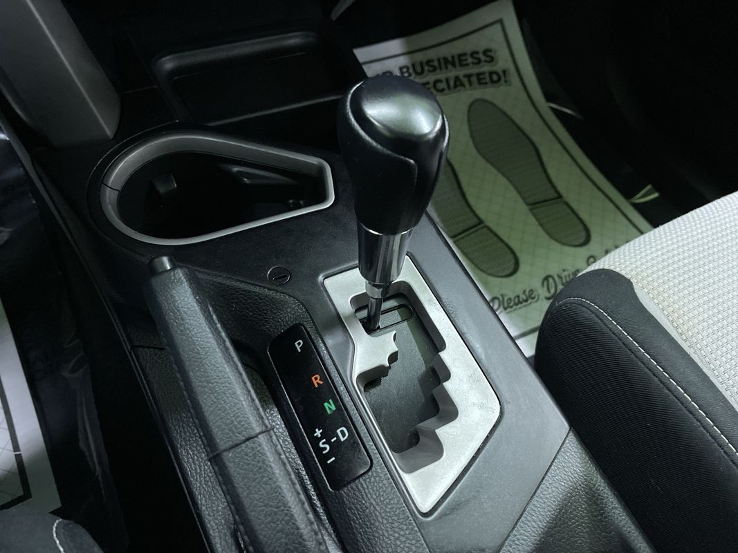 Vehicle image 24 of 30