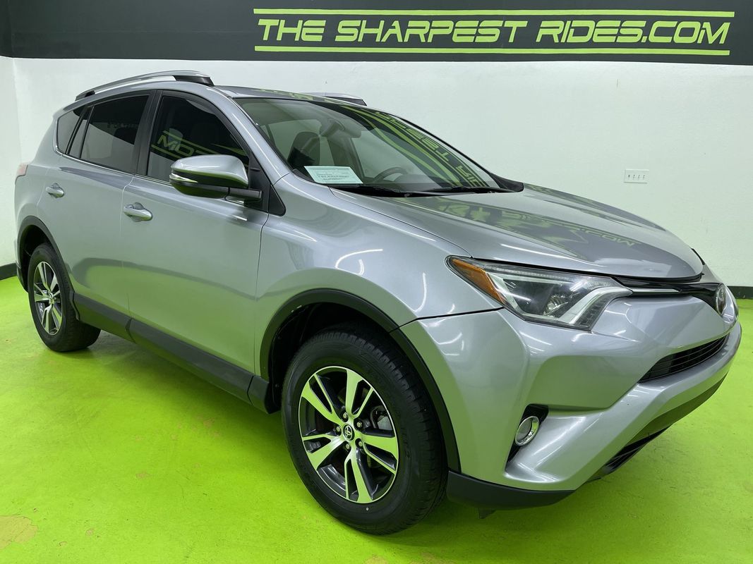 Vehicle image 4 of 30