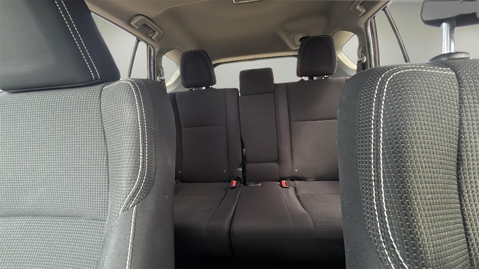 Vehicle image 12 of 22