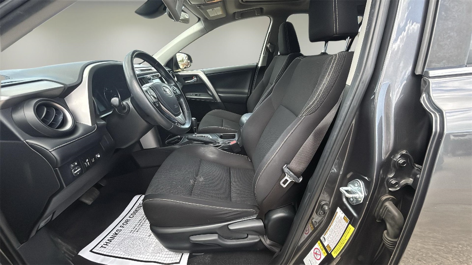 Vehicle image 15 of 22