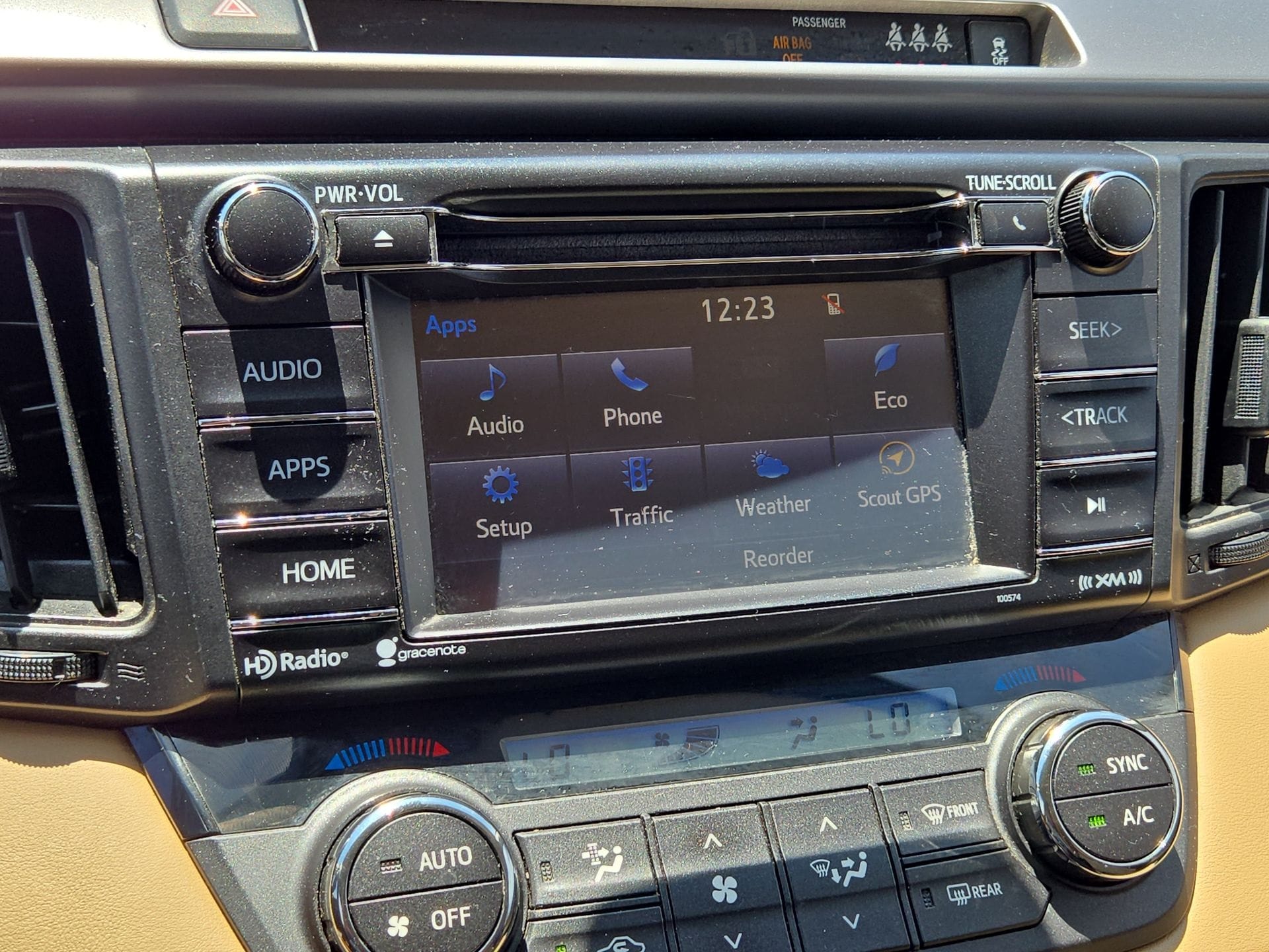Vehicle image 19 of 22