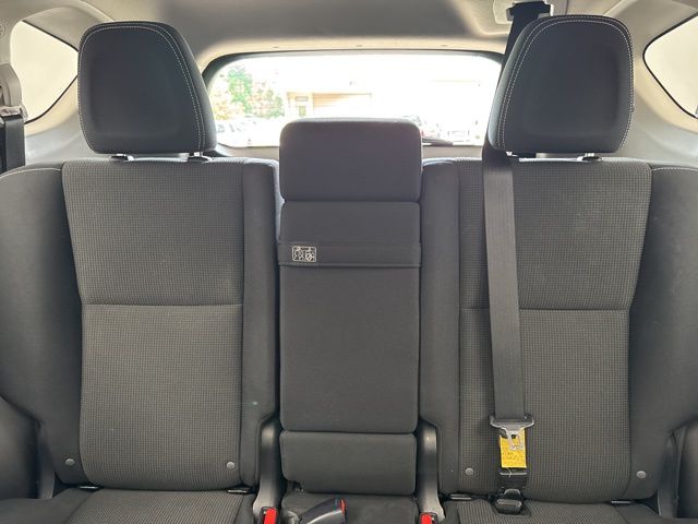 Vehicle image 11 of 30