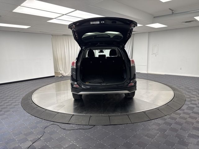 Vehicle image 7 of 30