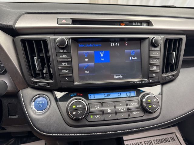 Vehicle image 26 of 30