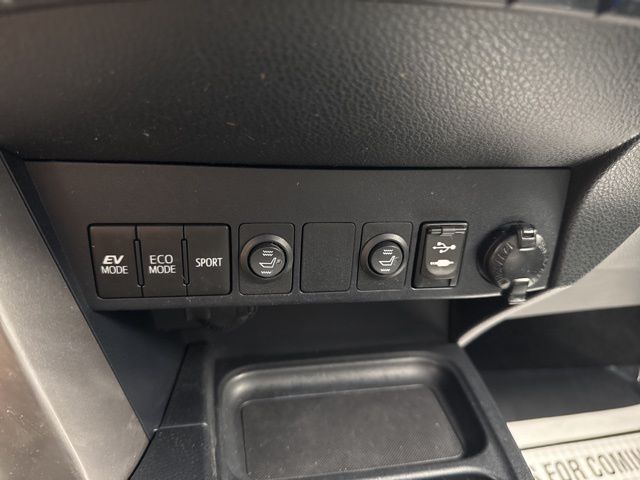 Vehicle image 29 of 30