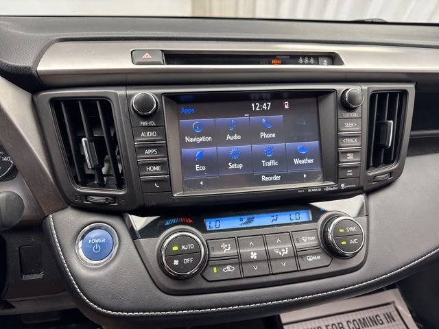 Vehicle image 27 of 30