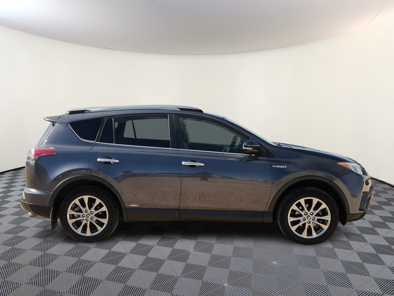 Vehicle image 3 of 20