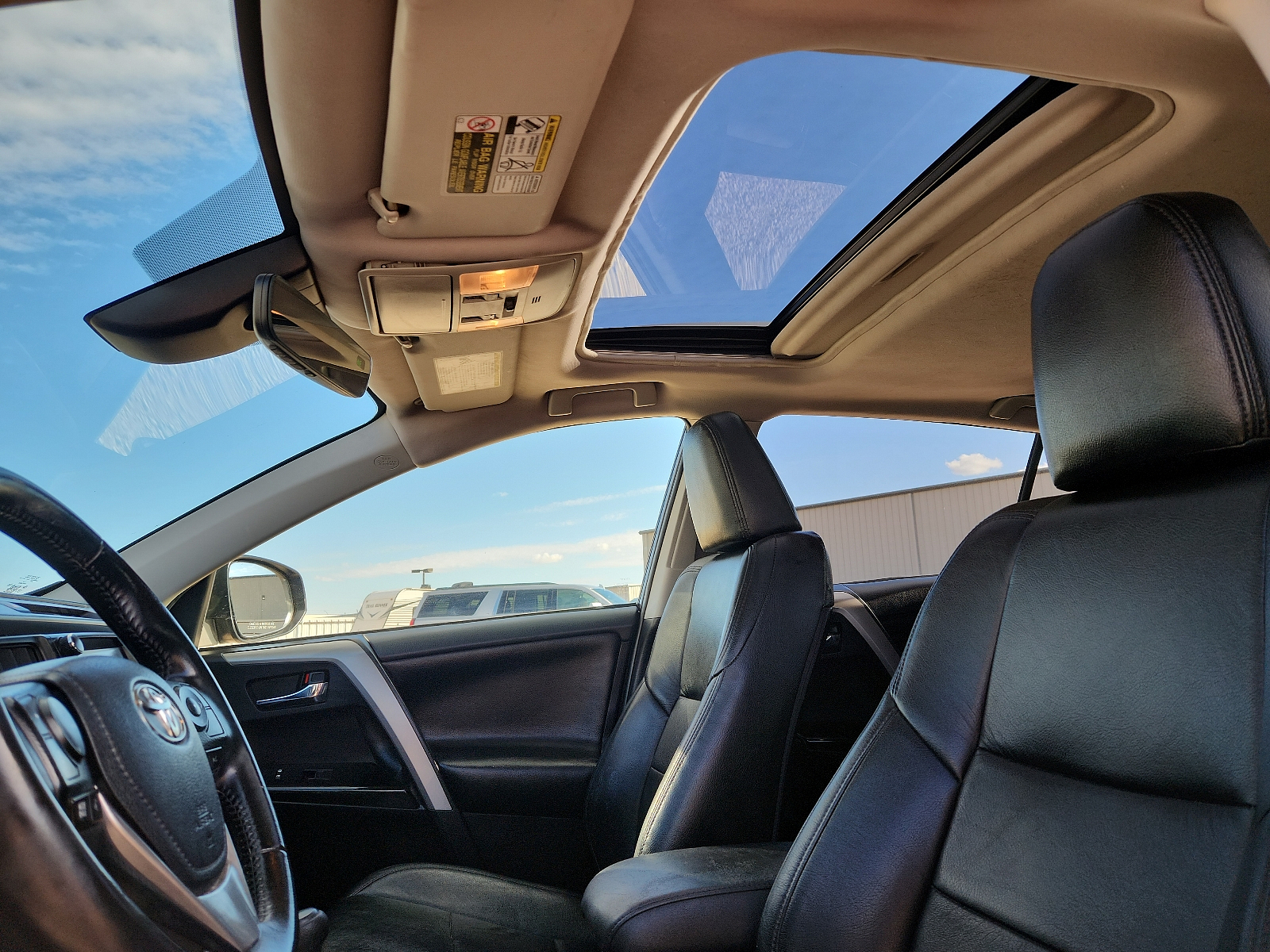 Vehicle image 12 of 20