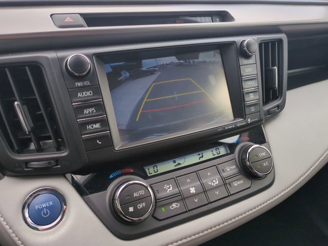 Vehicle image 12 of 24