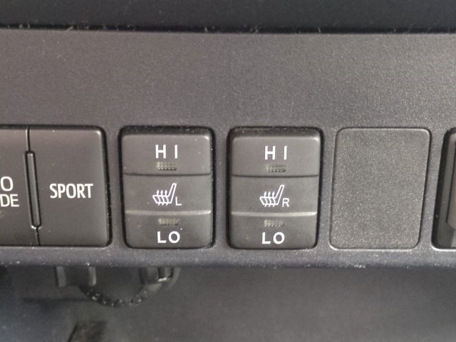 Vehicle image 16 of 24
