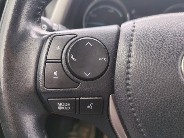 Vehicle image 18 of 24
