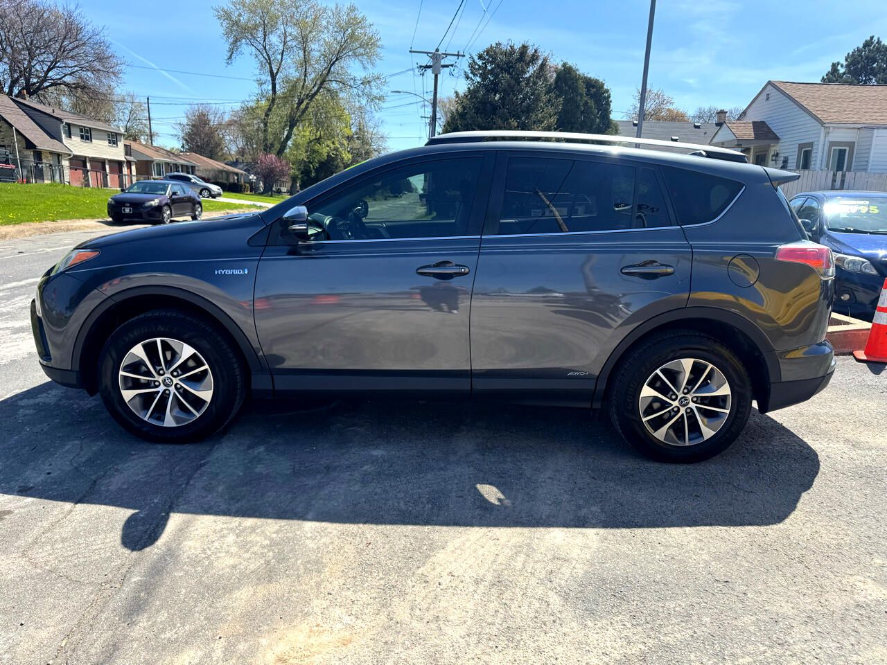 Vehicle image 7 of 15