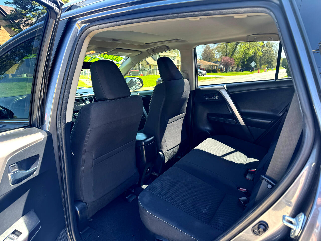 Vehicle image 9 of 15