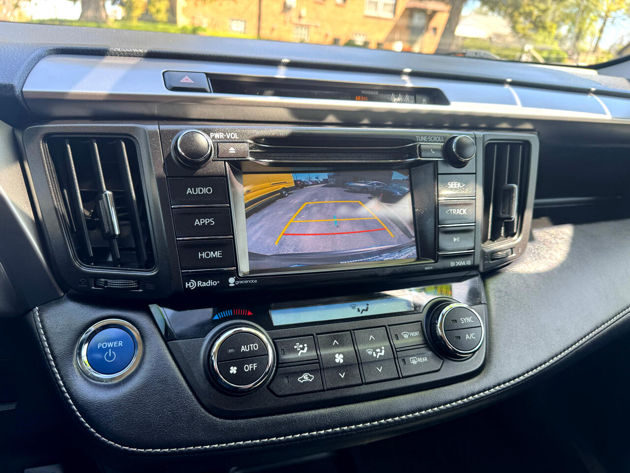 Vehicle image 13 of 15