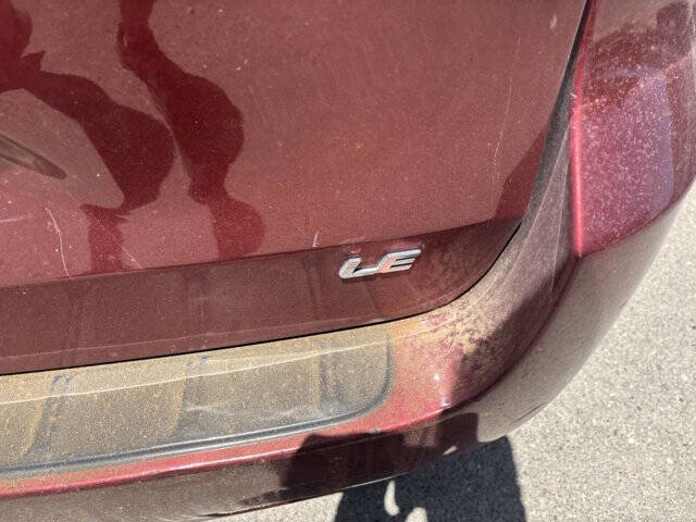 Vehicle image 11 of 24