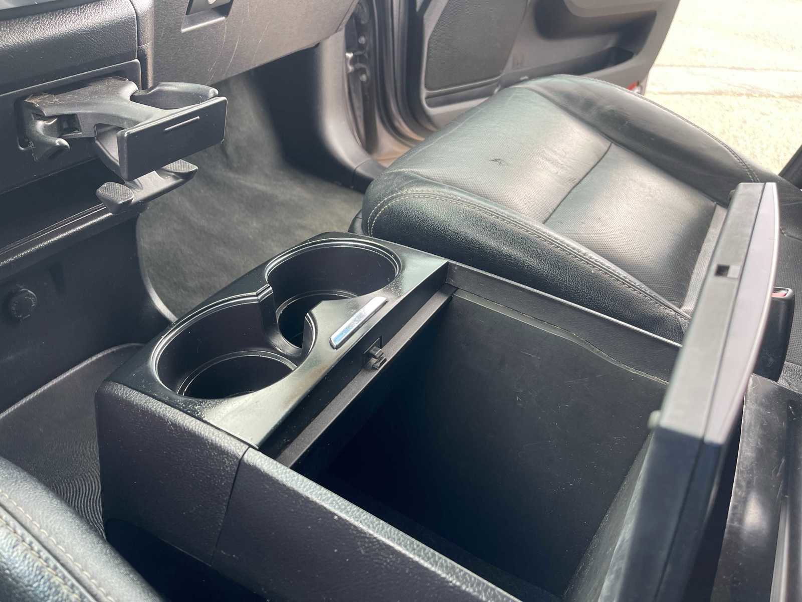 Vehicle image 26 of 29