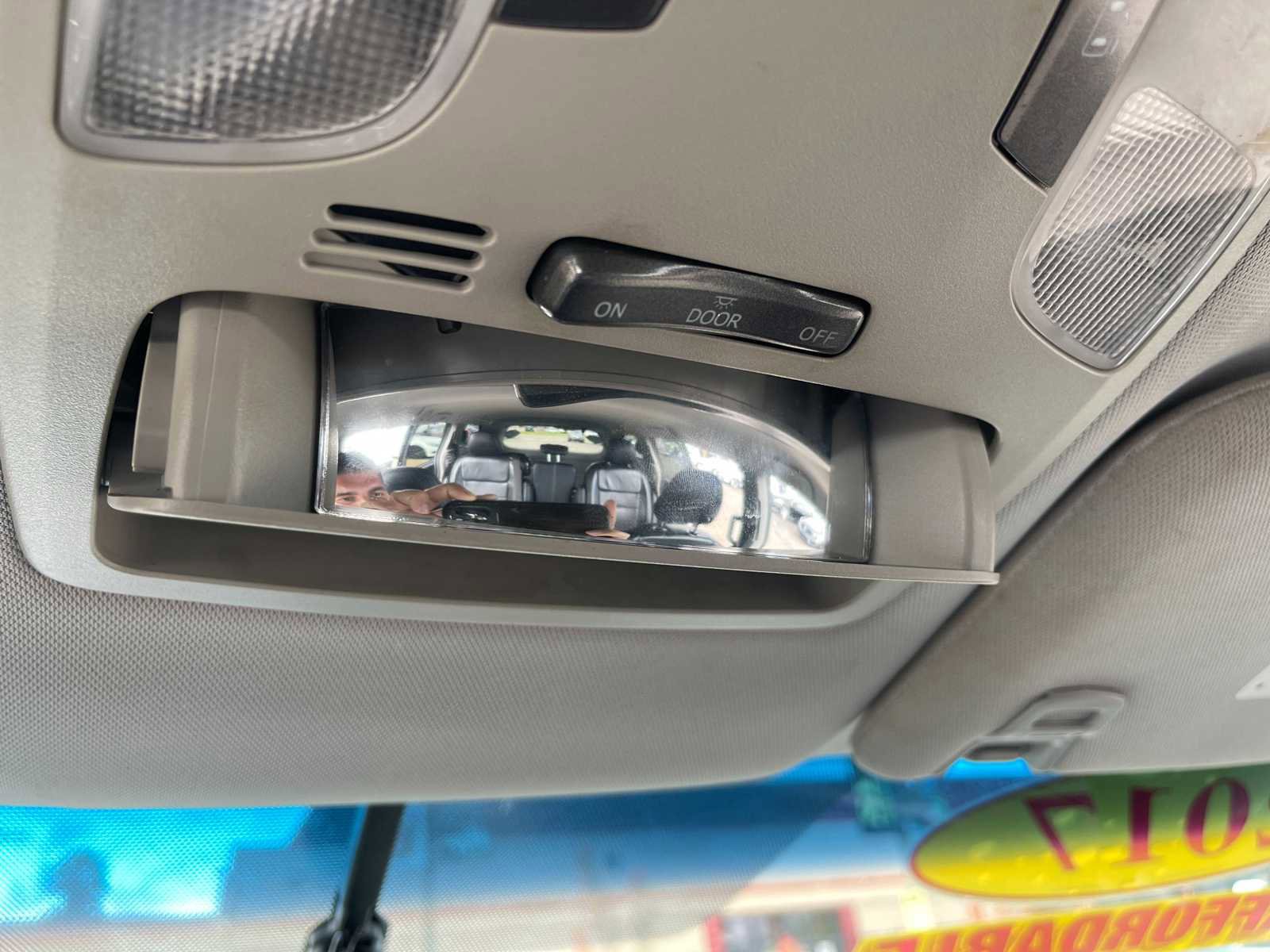 Vehicle image 28 of 29