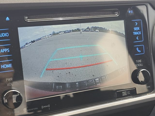 Vehicle image 23 of 31
