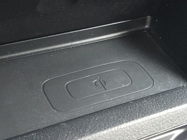 Vehicle image 30 of 31