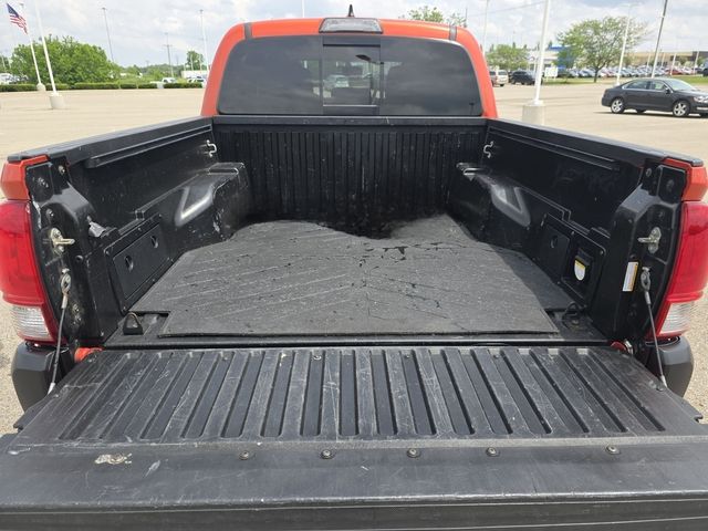 Vehicle image 11 of 31
