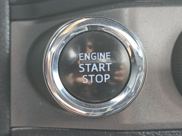 Vehicle image 19 of 31