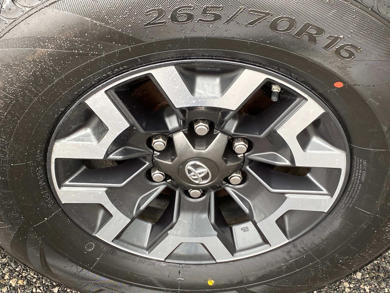 Vehicle image 26 of 27