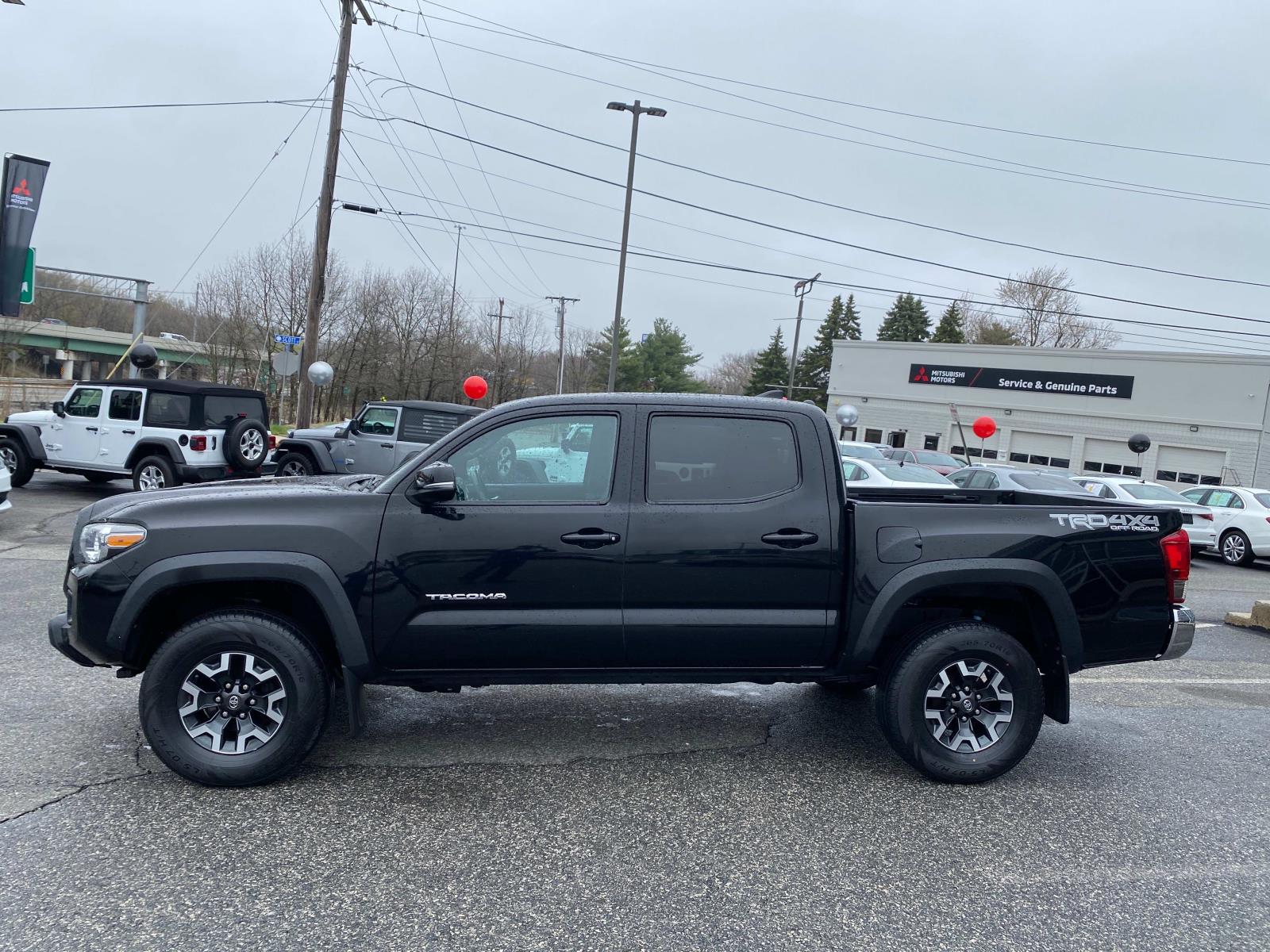 Vehicle image 2 of 27