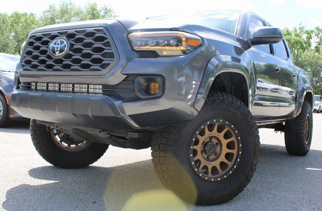 Vehicle image 6 of 25