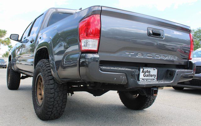 Vehicle image 8 of 25