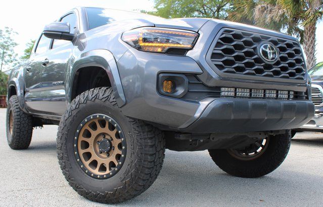 Vehicle image 7 of 25