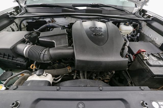 Vehicle image 16 of 46