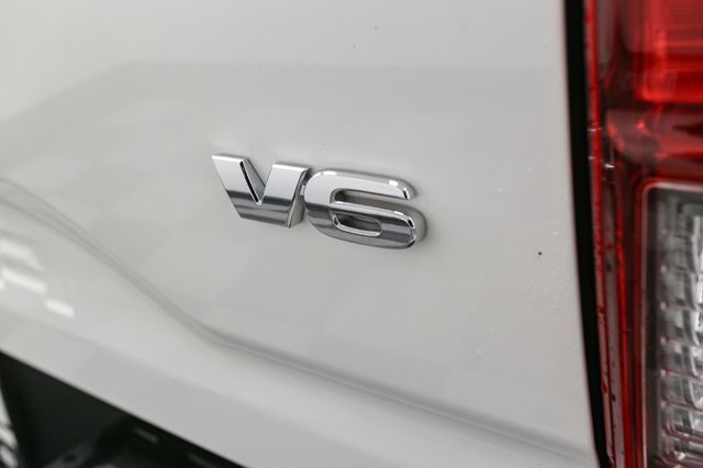 Vehicle image 14 of 46