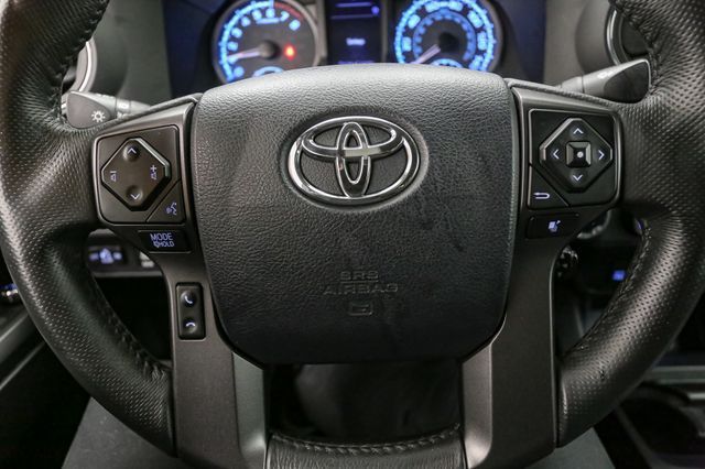 Vehicle image 33 of 46