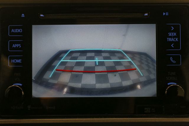 Vehicle image 10 of 46