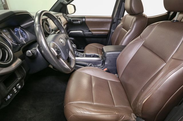 Vehicle image 18 of 48