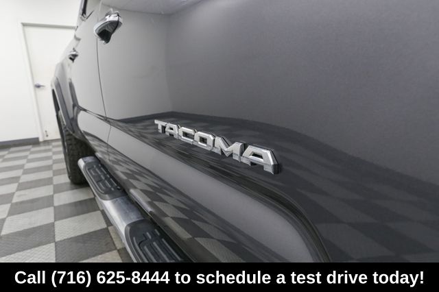 Vehicle image 43 of 48